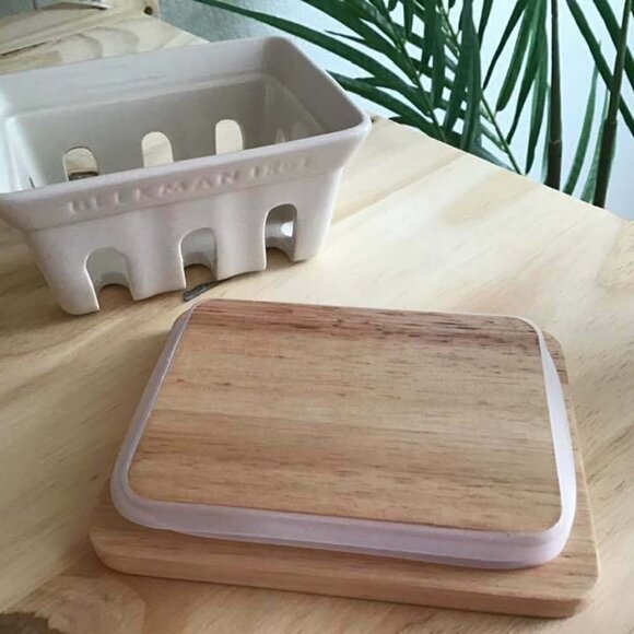 Beekman 1802 Ceramic Soap Dish for 3.5 oz. palm size bars / Brand New - Picture 8 of 8